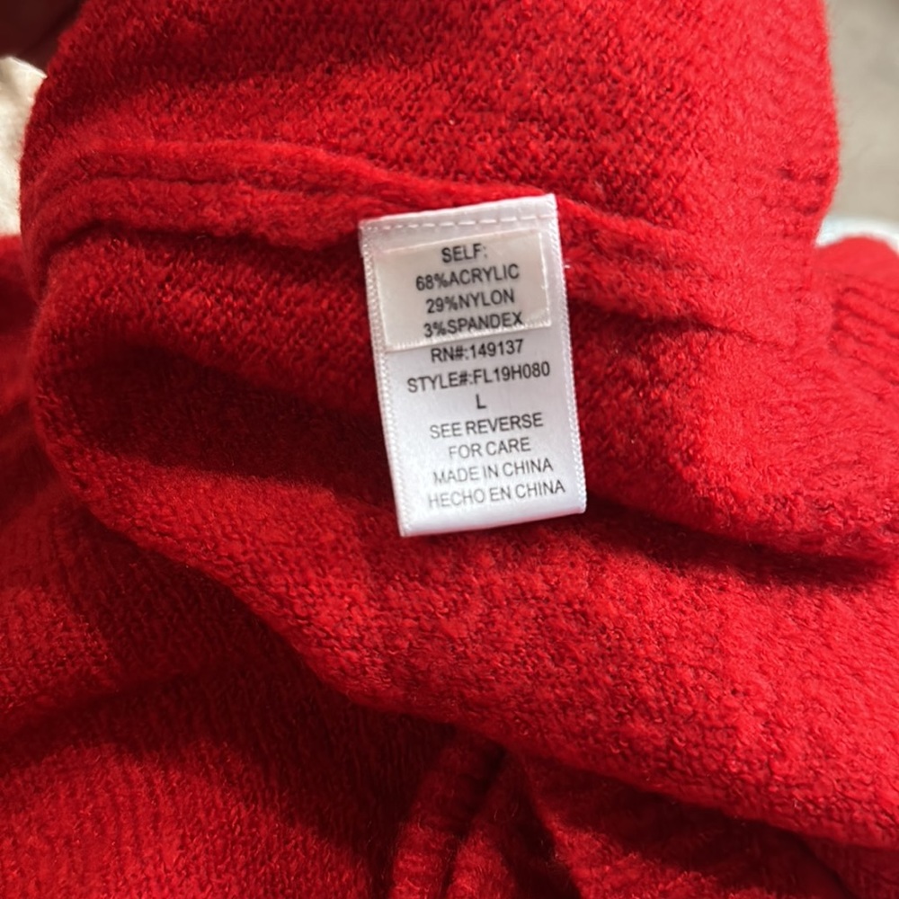 Red Cropped Sweater - Picture 4 of 4